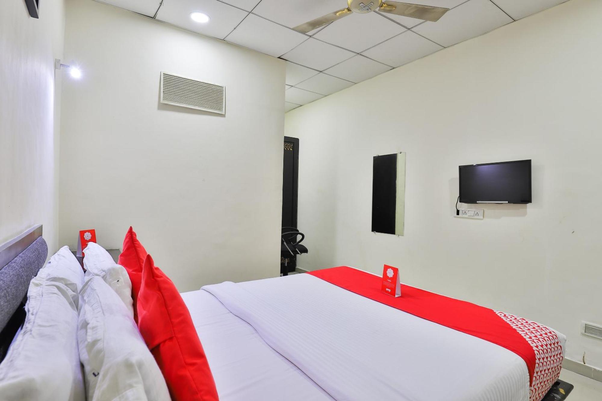Hotel O Lotus Residency Даман Екстериор снимка