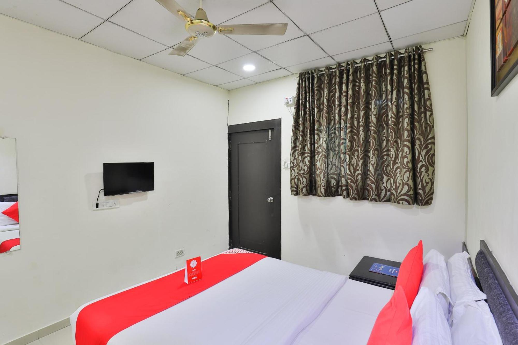Hotel O Lotus Residency Даман Екстериор снимка