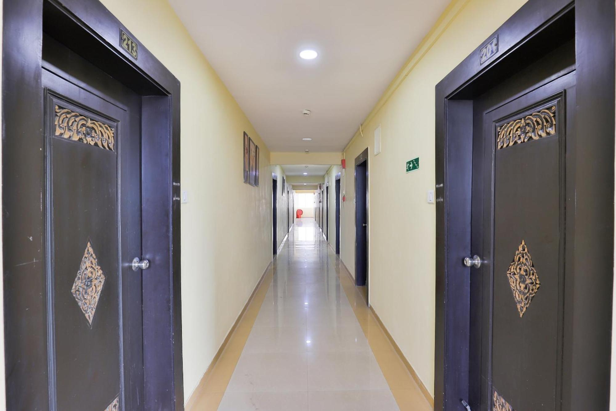 Hotel O Lotus Residency Даман Екстериор снимка